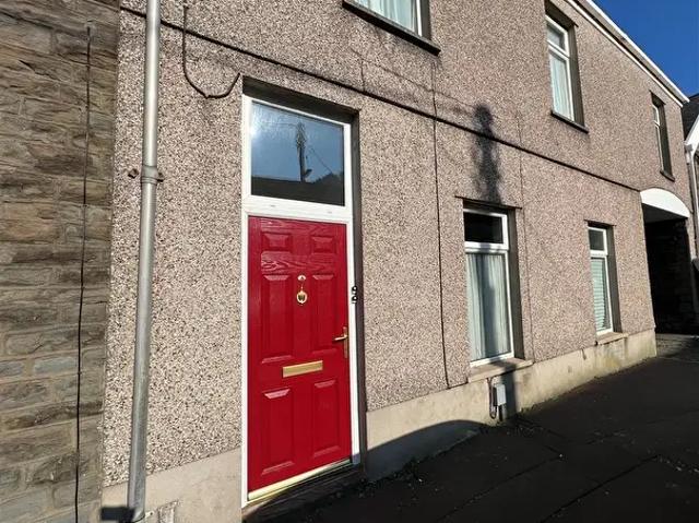 Apartment for rent in Briton Ferry
