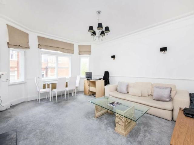 Apartment for rent in St. John's Wood, Greater London
