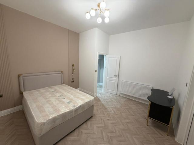 Apartment for rent in London Borough of Ealing, Greater London