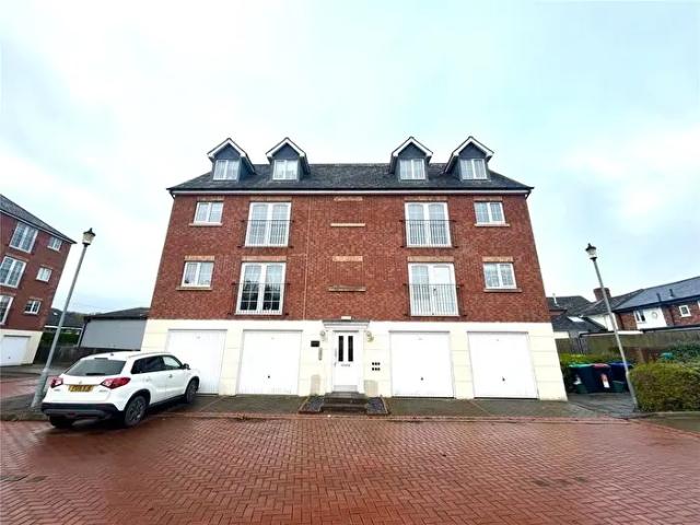 Apartment for rent in Penygloddfa, Newtown
