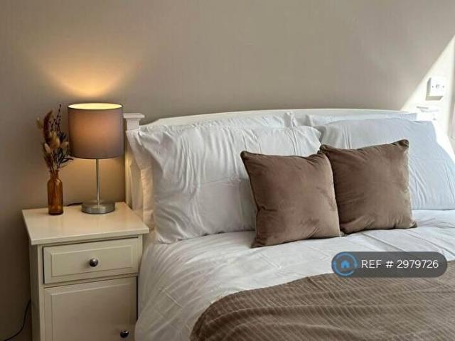Apartment for rent in St Matthew's, Old Wharf