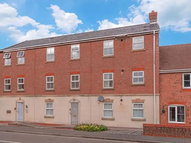 Apartment for rent in Dickens Heath, Solihull
