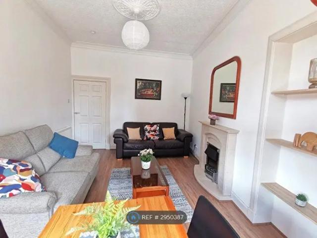 Apartment for rent in Broomhill, Scotland