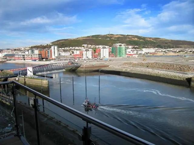 Apartment for rent in SA1 Swansea Waterfront, Nangreaves