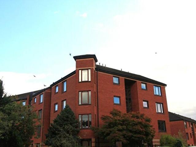 Apartment for rent in Petershill, Springburn