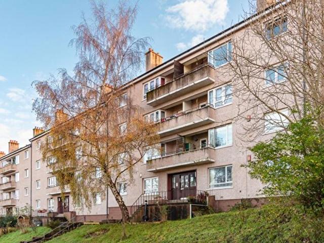 Apartment for rent in Wellmeadow, Scotland