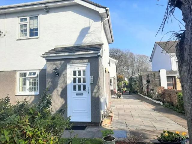 Apartment for rent in Porthcawl, Newton