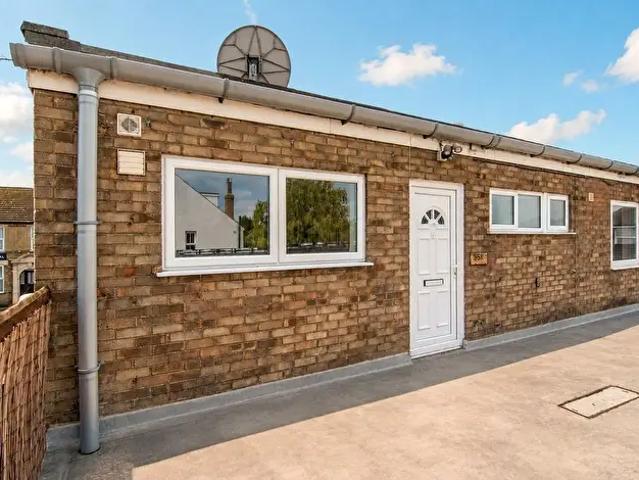 Apartment for rent in Bedford