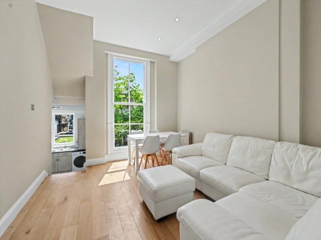 Apartment for rent in Maida Vale, Greater London