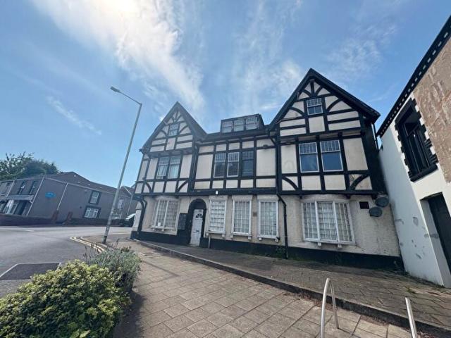Apartment for rent in Nangreaves, Wales