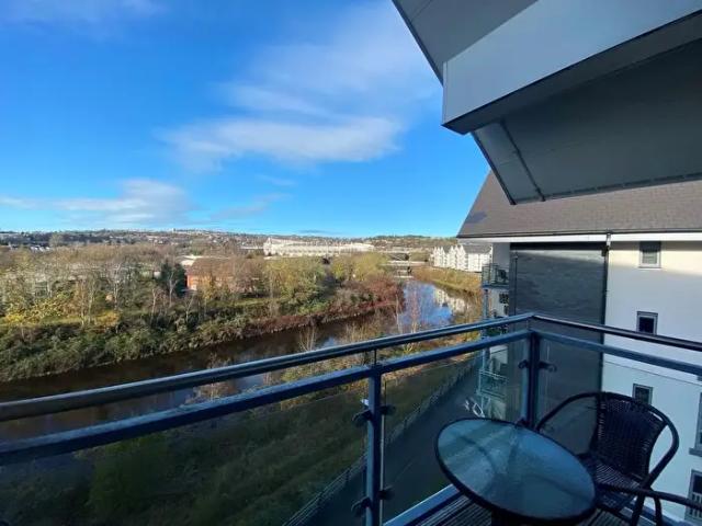Apartment for rent in Pentre-chwyth, Swansea