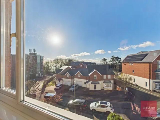 Apartment for rent in Langland, Newton