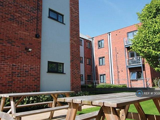Apartment for rent in Aylestone Park, Old Wharf
