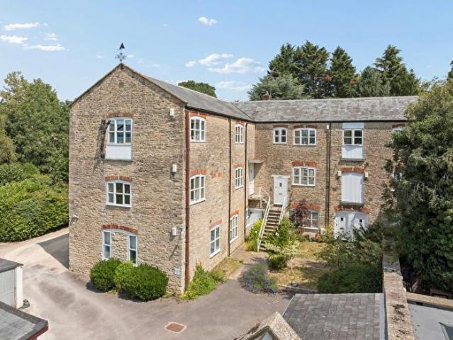 Apartment for rent in Black Bourton, Oxfordshire