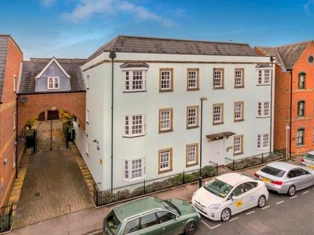 Apartment for rent in St Thomas', The Slade