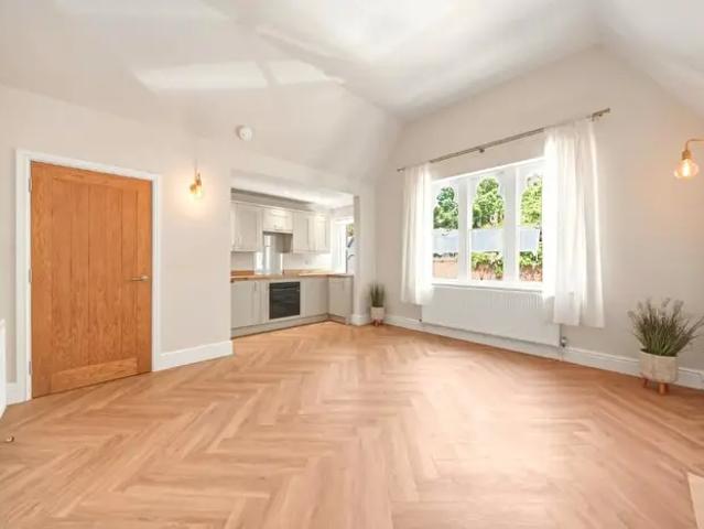 Apartment for rent in The Park, City of Nottingham
