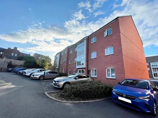 Apartment for rent in Woodloes Park, Warwick