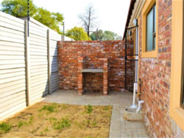 Flat for rent in Dr Kenneth Kaunda, North West