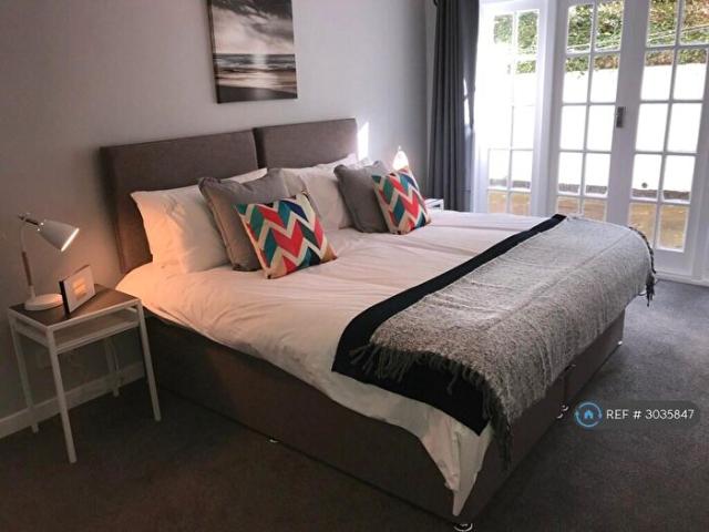 Apartment for rent in Milverton, Green Close