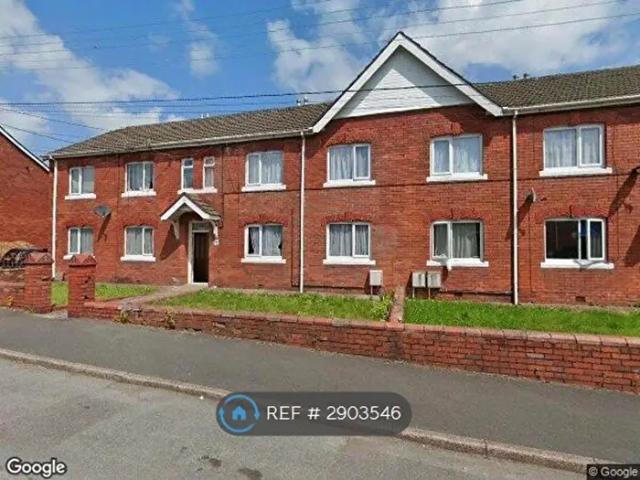 Apartment for rent in Penydre, Clydach