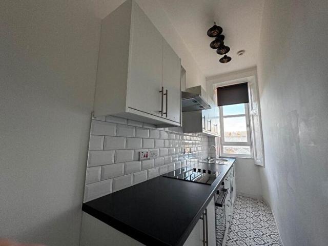 Apartment for rent in Ibroxholm, Ibrox
