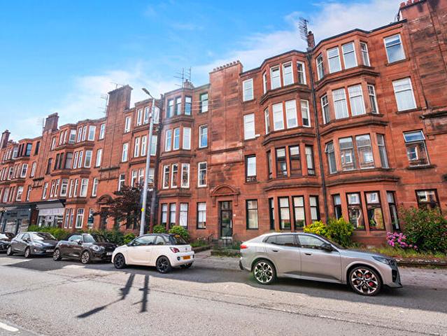 Apartment for rent in Thornwood, Glasgow