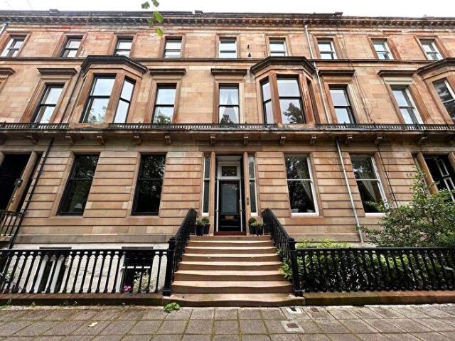 Apartment for rent in Dowanhill, Scotland