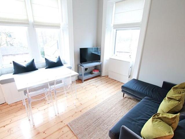 Apartment for rent in Dowanhill, Scotland