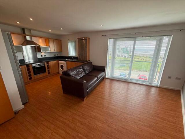 Apartment for rent in Seaside, Llanelli
