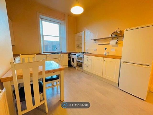 Apartment for rent in Dowanhill, Scotland