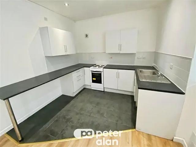 Apartment for rent in Mountain Ash West, Mountain Ash