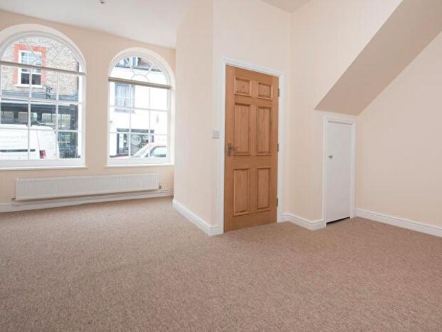 Apartment for rent in Caldecott, Dromore