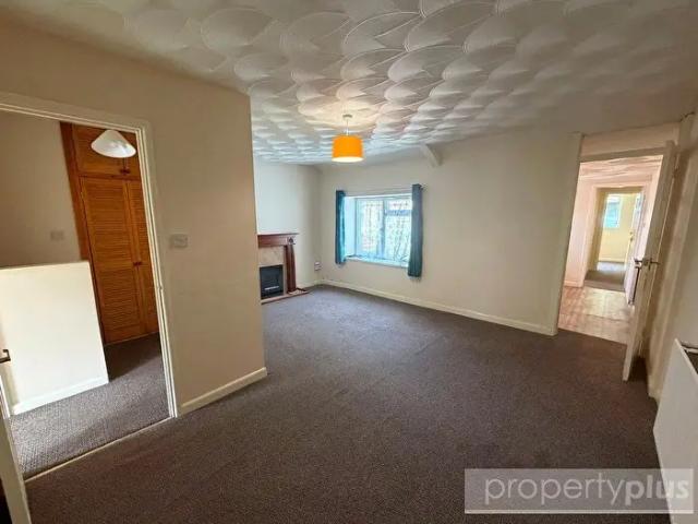 Apartment for rent in Tonyrefail, Trebanog