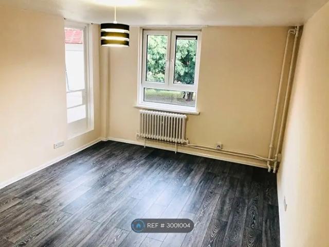 Apartment for rent in New Parks, Old Wharf