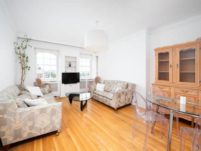 Apartment for rent in St. John's Wood, Greater London