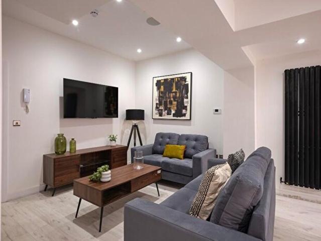 Apartment for rent in Mount Pleasant, Swansea