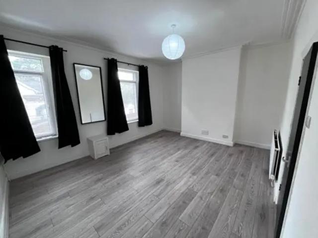 Apartment for rent in Brynmill, Swansea
