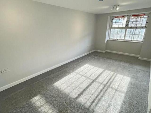 Apartment for rent in Whitestone, Camp Hill