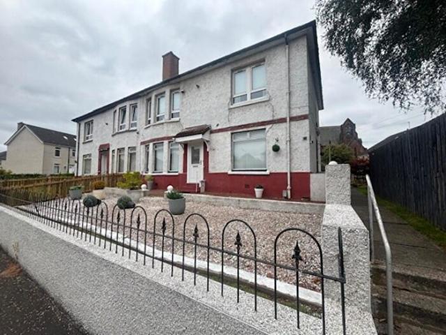 Apartment for rent in Budhill, Scotland