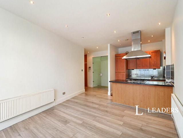 Apartment for rent in St Ann's, Haddon