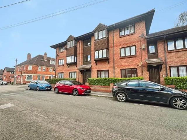 Apartment for rent in Avondale, Kettering