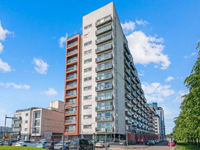 Apartment for rent in Thornwood, Glasgow