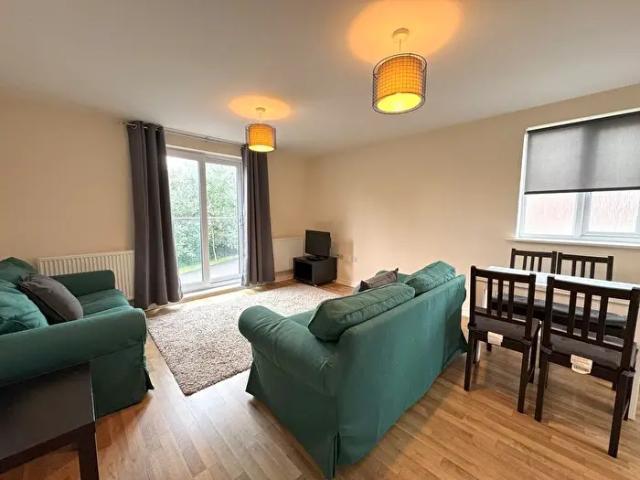 Apartment for rent in Hafod, Swansea