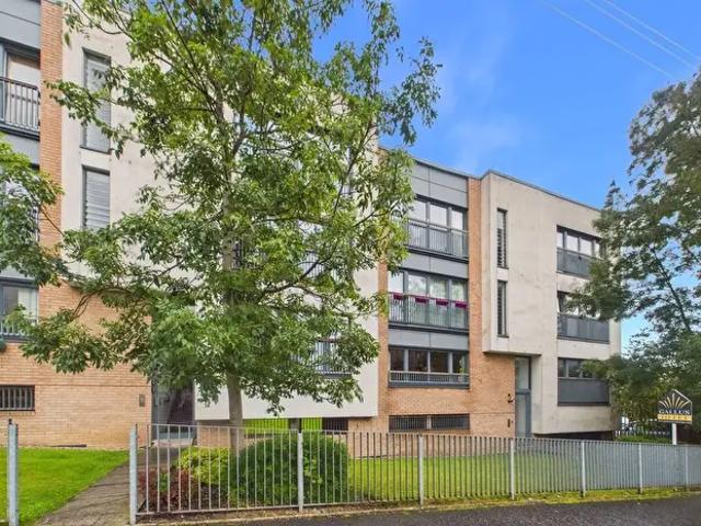 Apartment for rent in Calton, Scotland