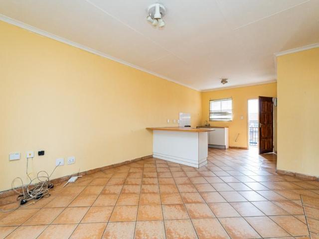 Apartment for rent in Mohlakeng, Gauteng