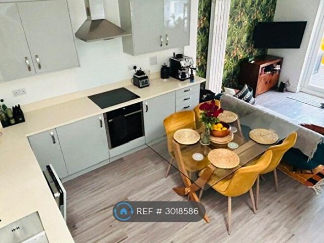 Apartment for rent in Milverton, Green Close