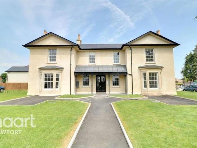 Apartment for rent in Newport