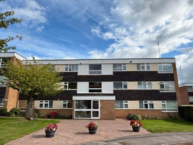 Apartment for rent in Elmdon Heath, Solihull