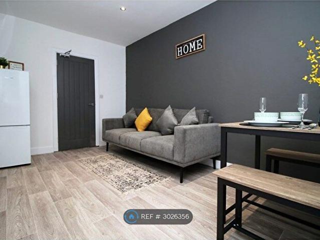 Apartment for rent in Nangreaves, Wales
