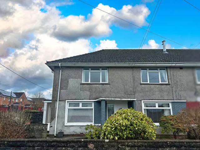 Apartment for rent in Ynysawdre, Brynmenyn